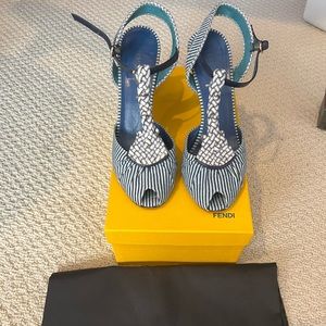 FENDI spy T strap sandal